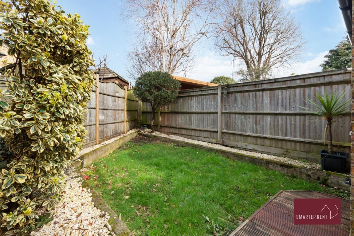Kingston On Thames Pets Welcome Garden 3bed *